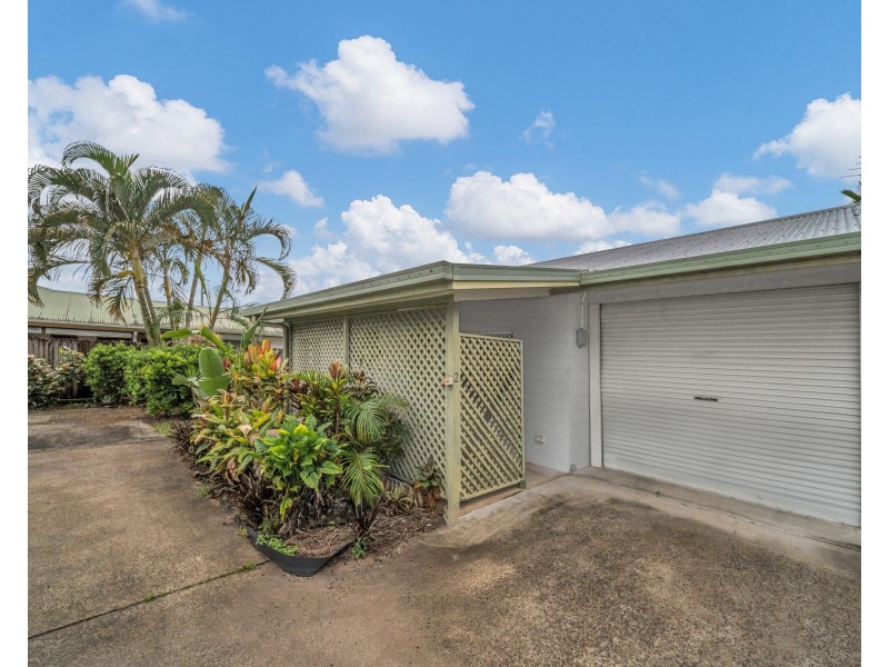 2/16-18 Brooks Street, Whitfield QLD 4870