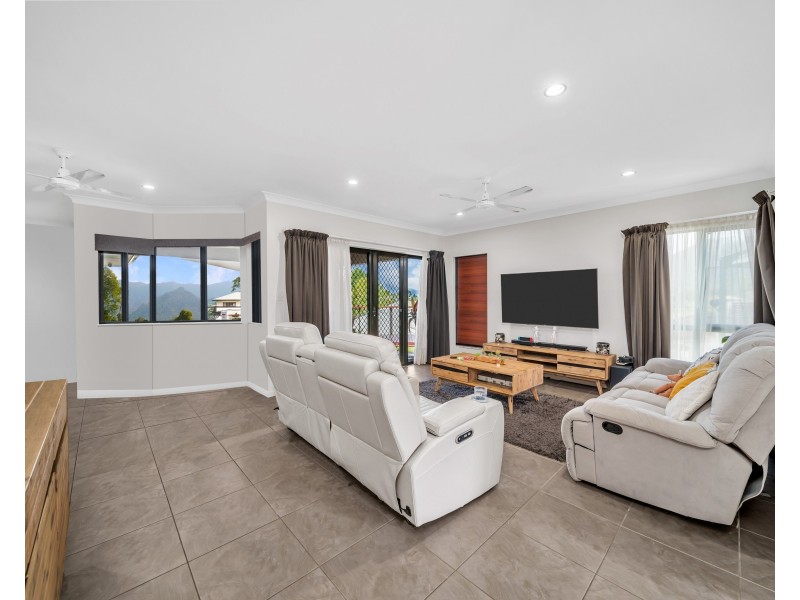 74 Fitzmaurice Drive, Bentley Park QLD 4869