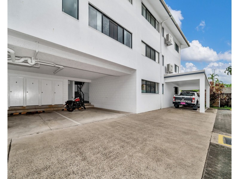 1/4-6 Olive Street, Manoora QLD 4870