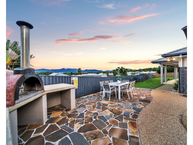 16 Morwong Close, Kanimbla QLD 4870