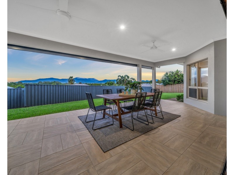 16 Morwong Close, Kanimbla QLD 4870