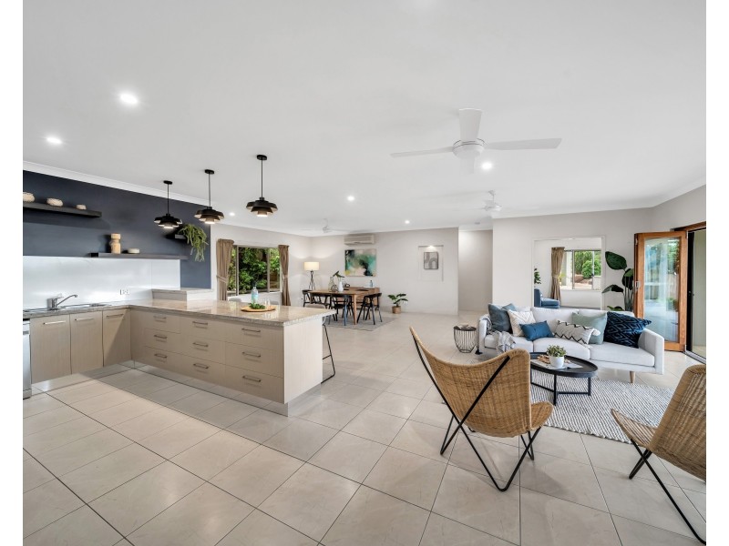 16 Morwong Close, Kanimbla QLD 4870