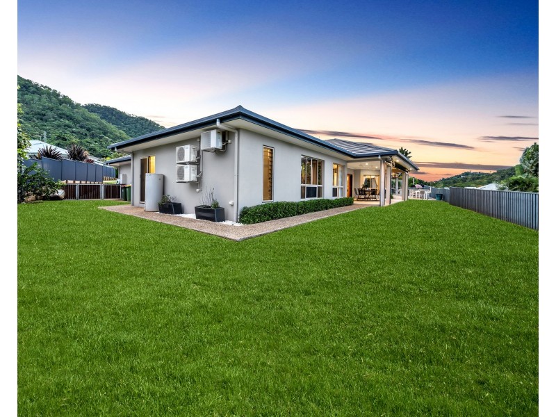 16 Morwong Close, Kanimbla QLD 4870