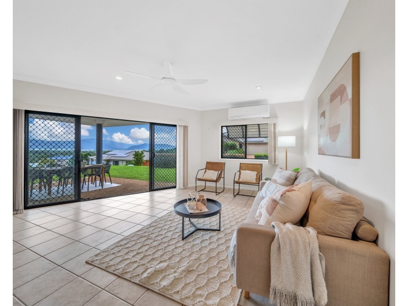 2 Sergeant Street, Kanimbla QLD 4870