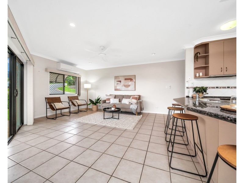 2 Sergeant Street, Kanimbla QLD 4870