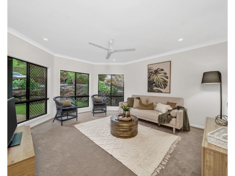 2 Sergeant Street, Kanimbla QLD 4870