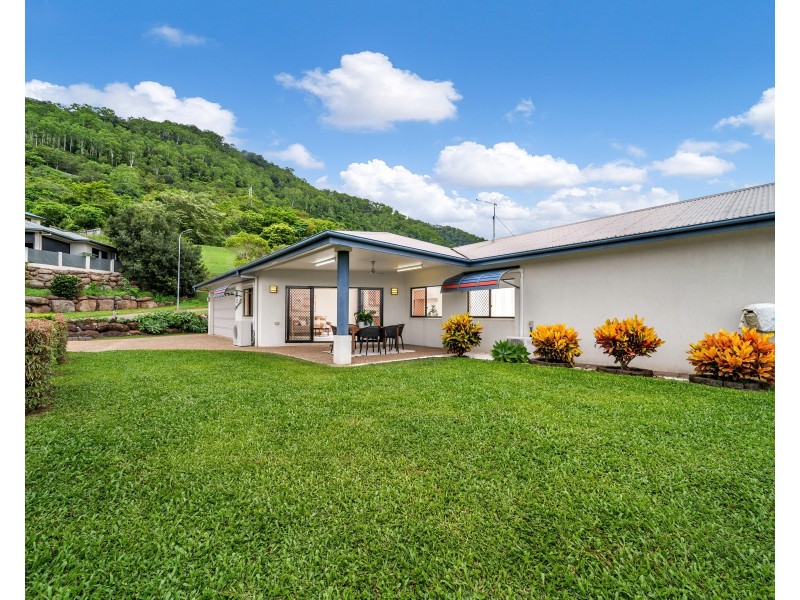 2 Sergeant Street, Kanimbla QLD 4870