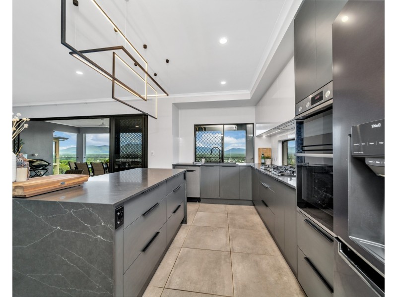 30 Gallery Drive, Mount Sheridan QLD 4868