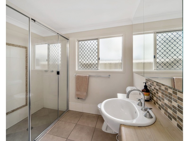 17 Mary Street, Parramatta Park QLD 4870
