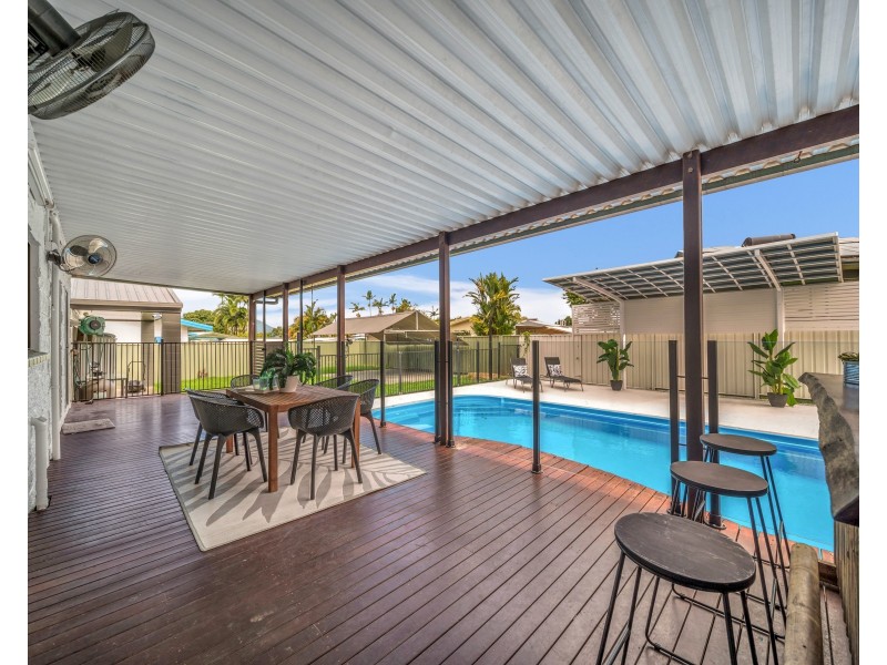 7 Bottlebrush Street, Mooroobool QLD 4870