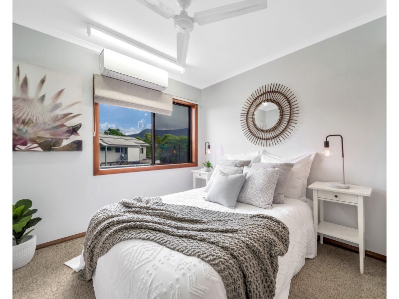 7 Bottlebrush Street, Mooroobool QLD 4870