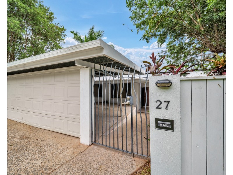 27 Hutchinson Street, Edge Hill QLD 4870