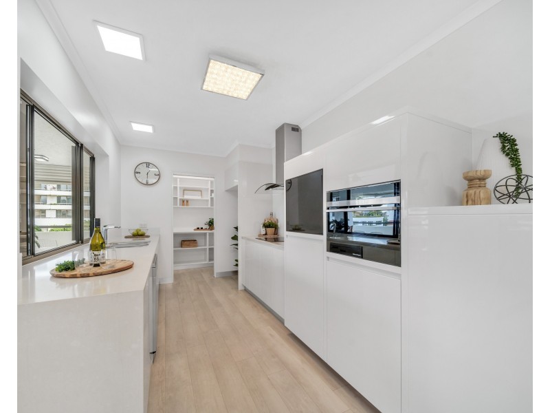 402/5 Abbott Street, Cairns City QLD 4870