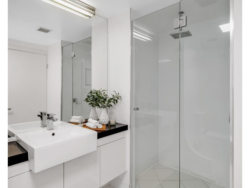 402/5 Abbott Street, Cairns City QLD 4870