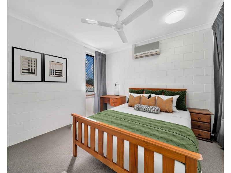 23/186 Lake Street, Cairns North QLD 4870