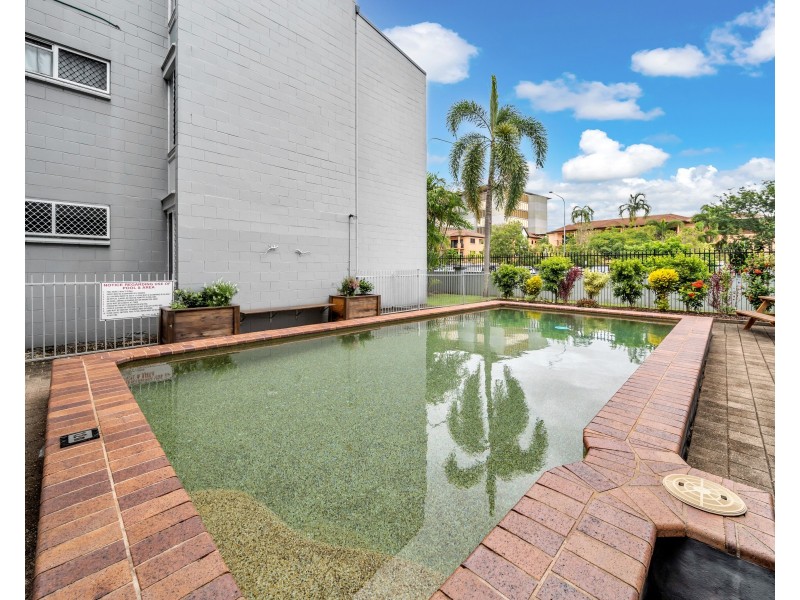 23/186 Lake Street, Cairns North QLD 4870