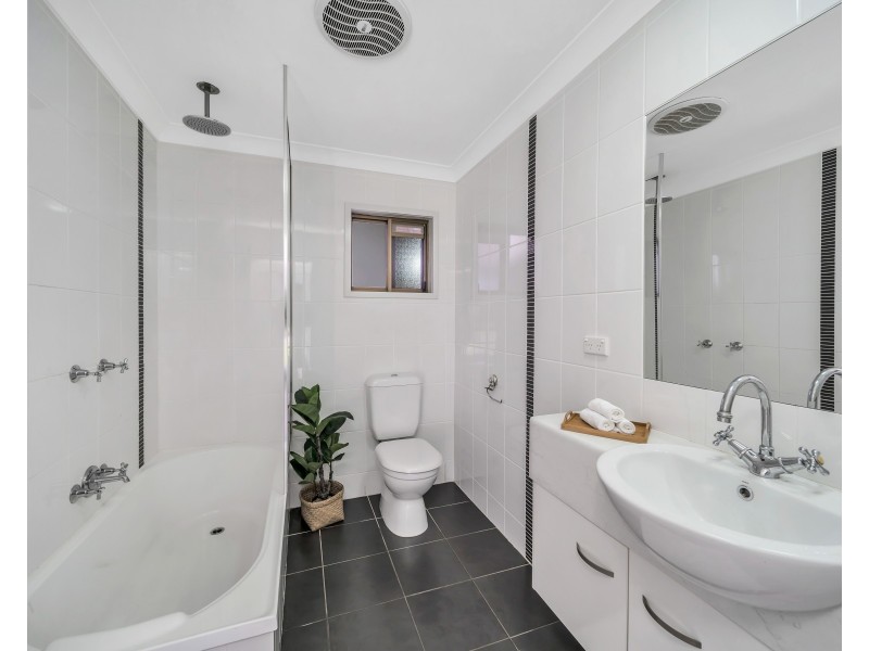 18 Bellbird Street, Bayview Heights QLD 4868