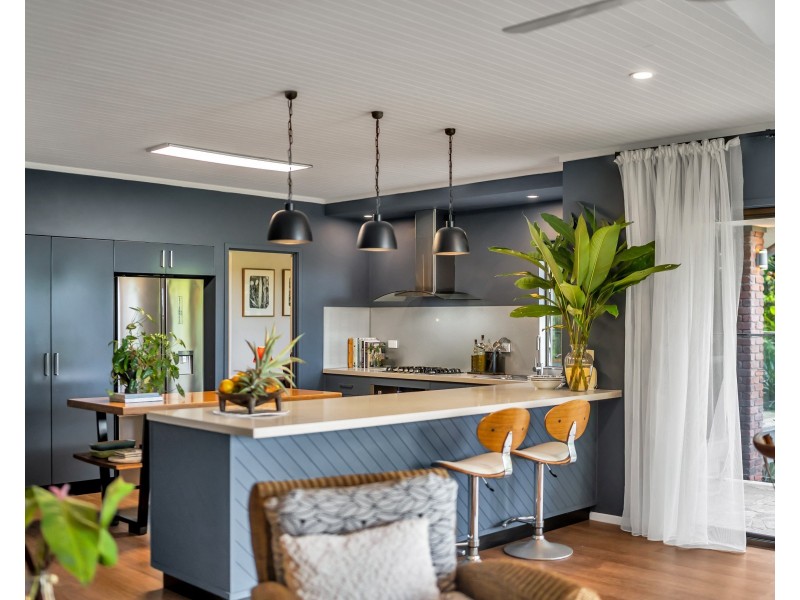 19 Ellen Close, Bayview Heights QLD 4868