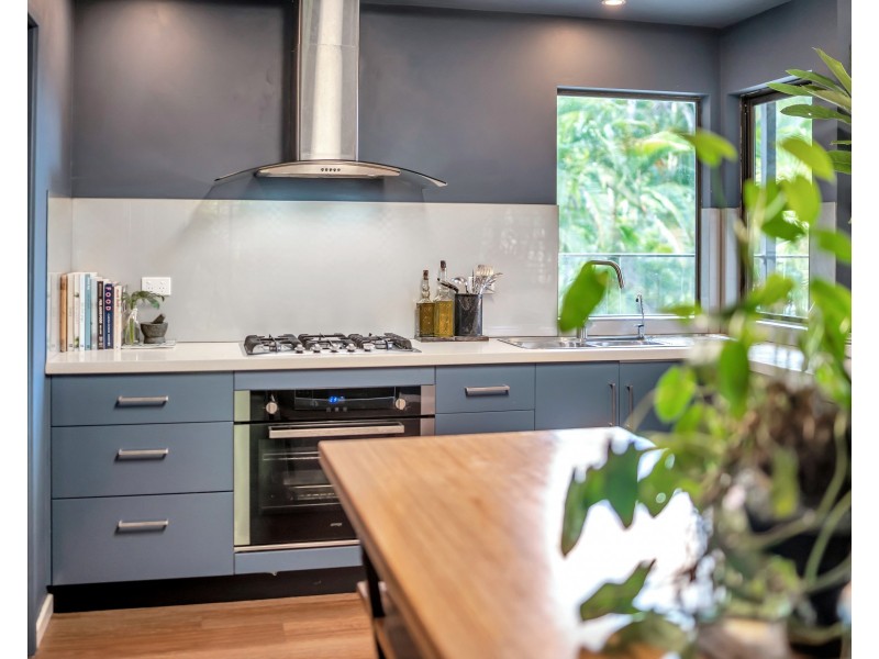 19 Ellen Close, Bayview Heights QLD 4868