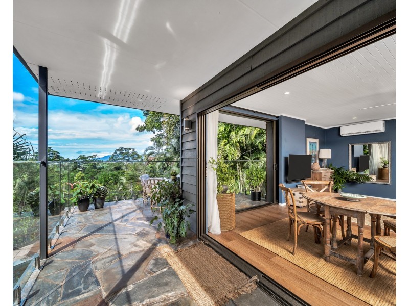 19 Ellen Close, Bayview Heights QLD 4868