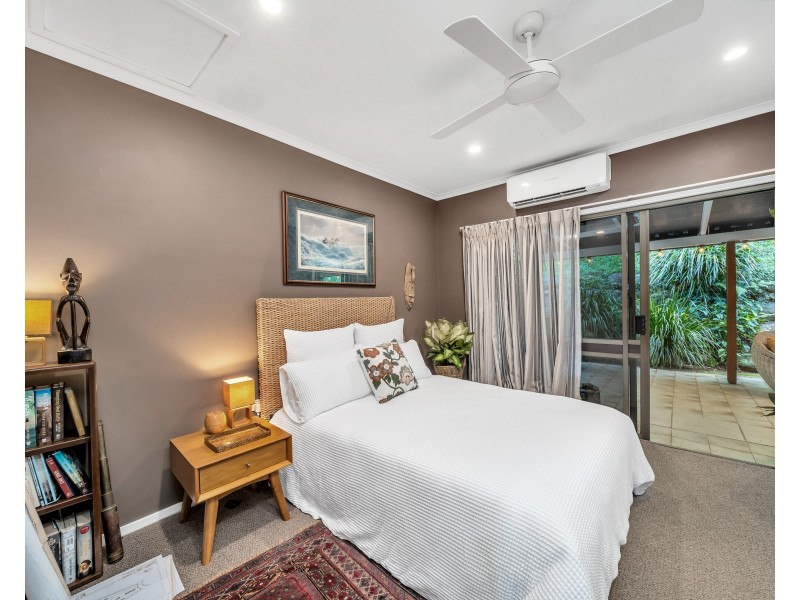 19 Ellen Close, Bayview Heights QLD 4868