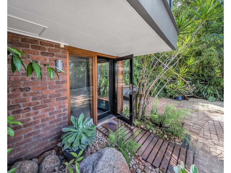 19 Ellen Close, Bayview Heights QLD 4868