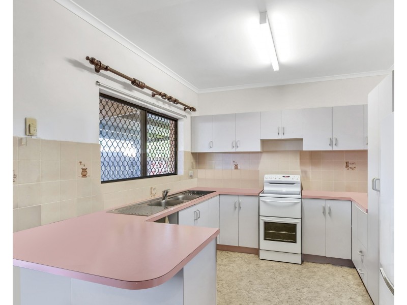 1 Pheasant Street, Bayview Heights QLD 4868