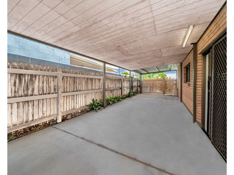 1 Pheasant Street, Bayview Heights QLD 4868