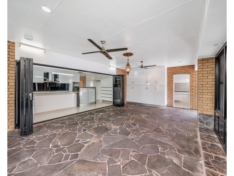 7 Curlew Court, Bayview Heights QLD 4868