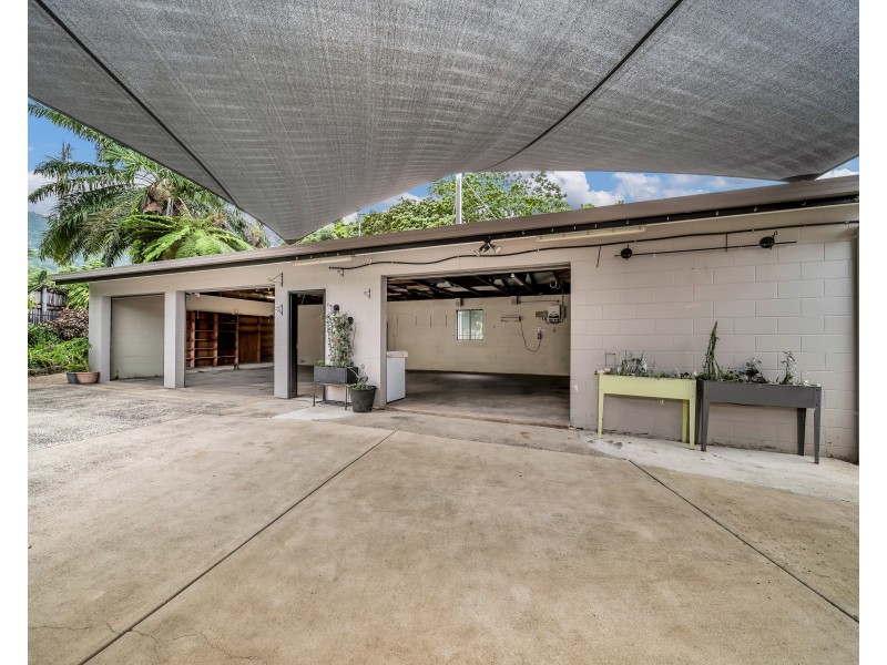 7 Curlew Court, Bayview Heights QLD 4868