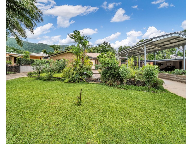 7 Curlew Court, Bayview Heights QLD 4868