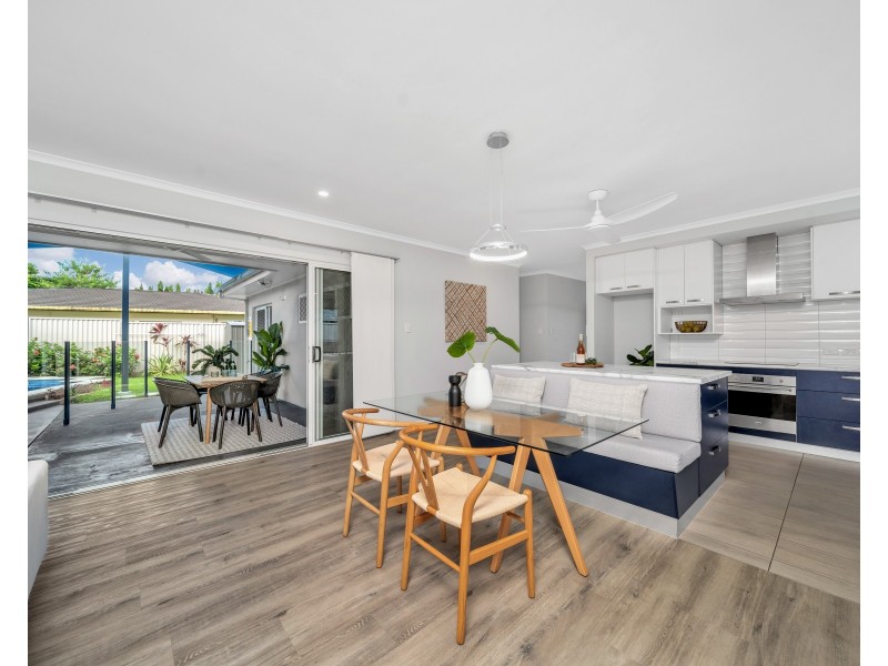 8 Penny Close, Whitfield QLD 4870