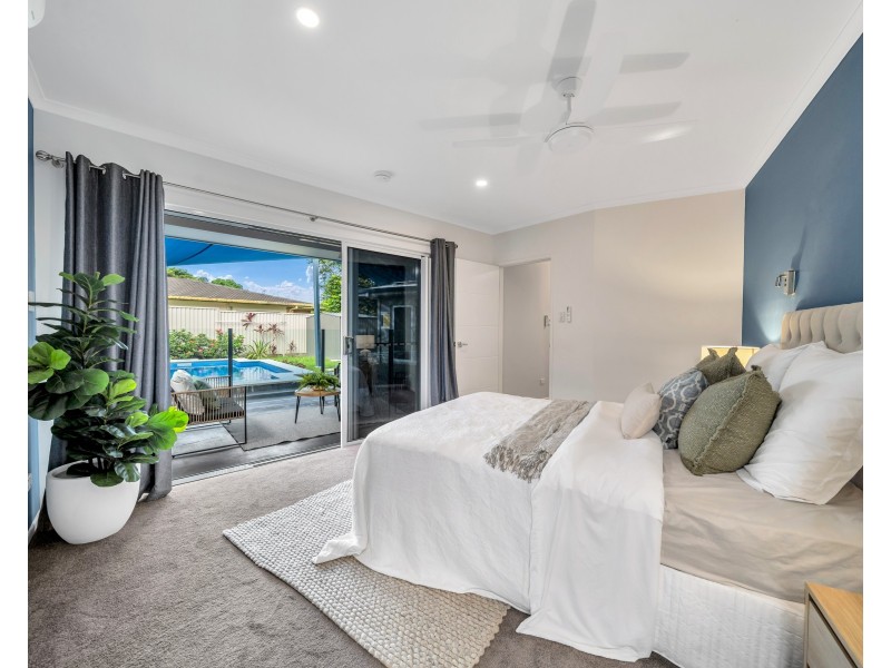 8 Penny Close, Whitfield QLD 4870