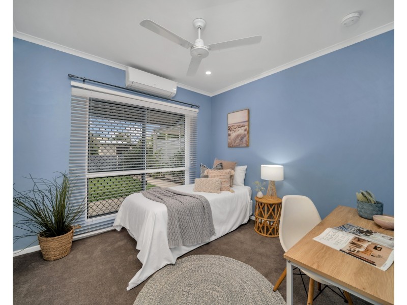 8 Penny Close, Whitfield QLD 4870