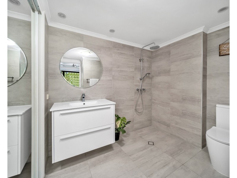 166/72-84 Kowinka Street, White Rock QLD 4868