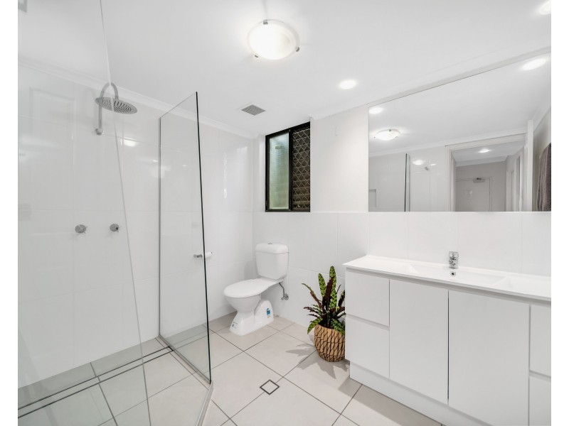 166/72-84 Kowinka Street, White Rock QLD 4868