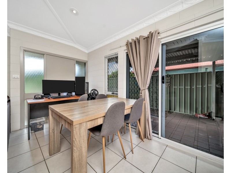 2/5 Redwood Street, Whitfield QLD 4870