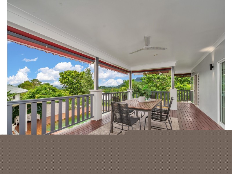 17 Solomon Place, Mooroobool QLD 4870
