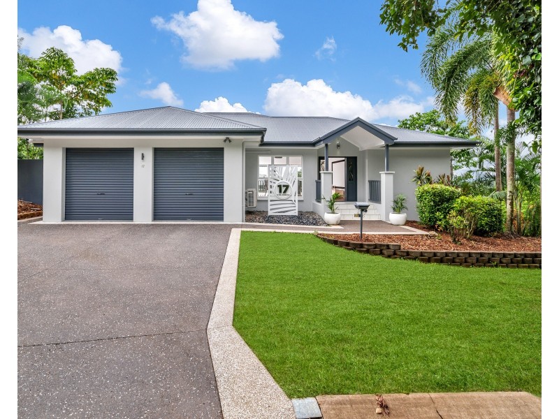 17 Solomon Place, Mooroobool QLD 4870