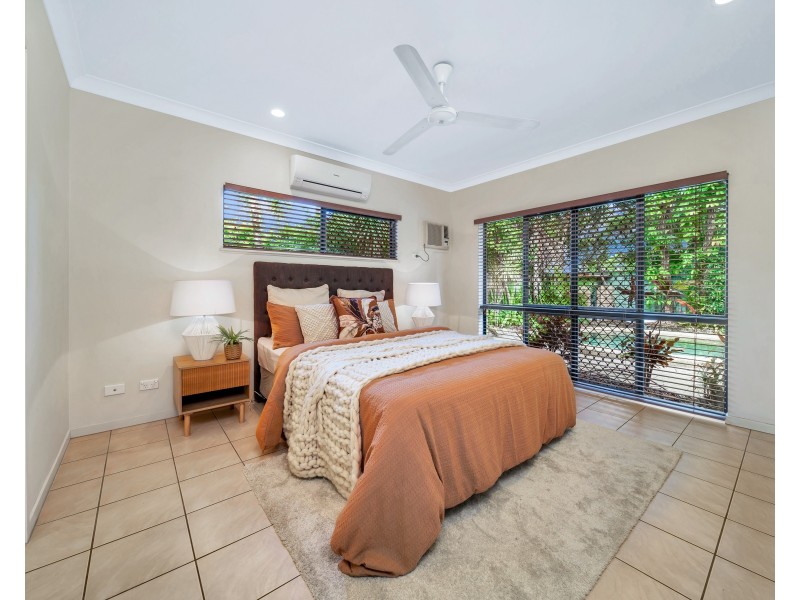 17 Cable Close, Kewarra Beach QLD 4879