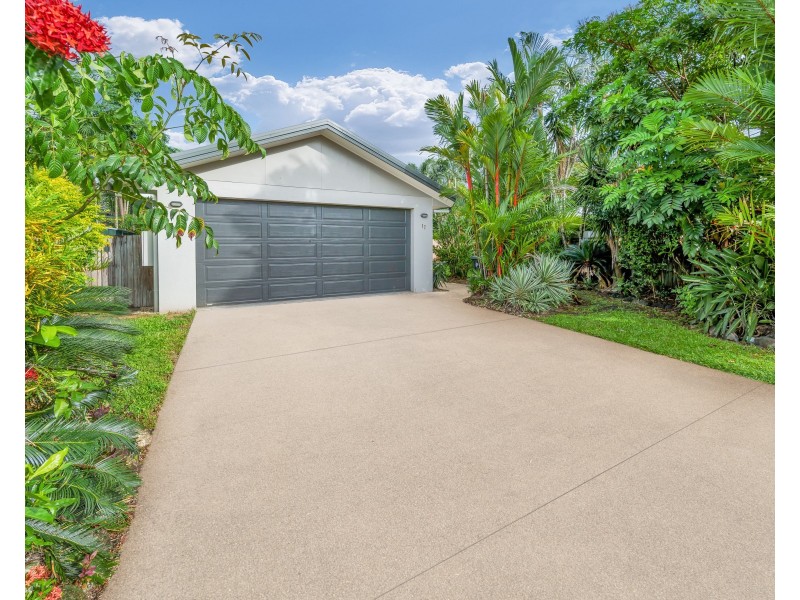 17 Cable Close, Kewarra Beach QLD 4879