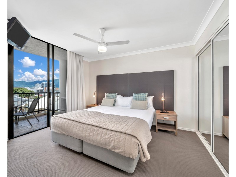 64/53-57 Esplanade, Cairns City QLD 4870