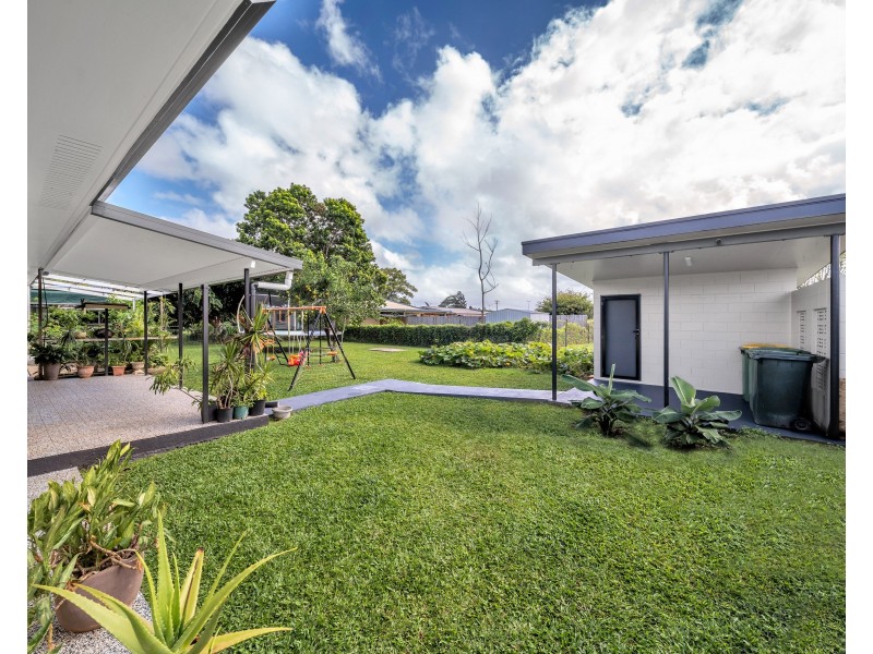 14 Lynette Street, Woree QLD 4868