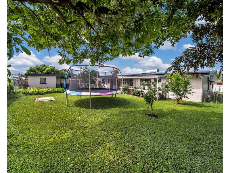 14 Lynette Street, Woree QLD 4868
