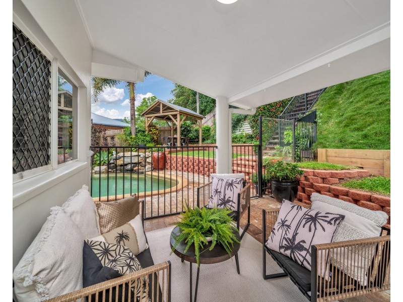 25 Jumna Close, Bentley Park QLD 4869