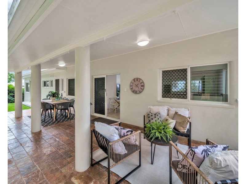 25 Jumna Close, Bentley Park QLD 4869