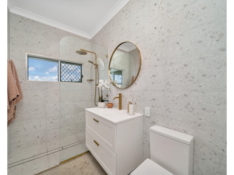 25 Jumna Close, Bentley Park QLD 4869