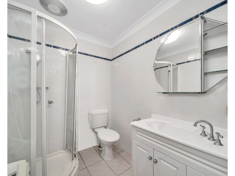 1/52 Boland Street, Westcourt QLD 4870