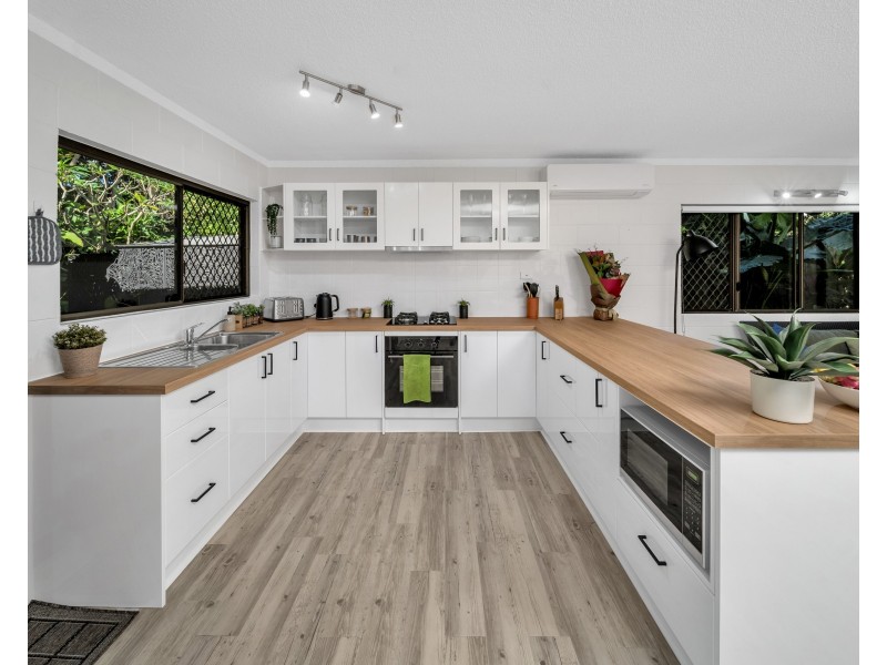 4/40 Mimosa Street, Holloways Beach QLD 4878