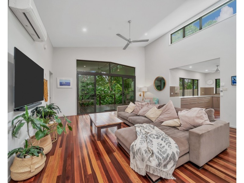 4 Port Close, Trinity Beach QLD 4879